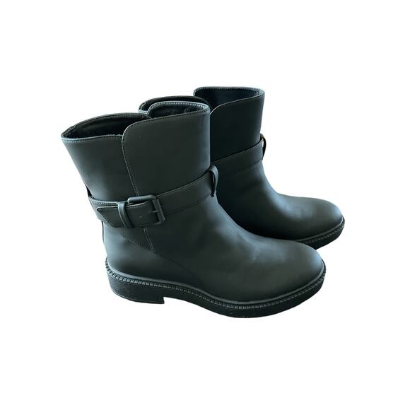 Vince Kaelyn Leather Ankle Boots Waterproof Pull On Buckle Strap Black Size 8M - Picture 12 of 16